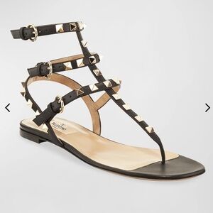 Valentino Garavani Rockstud Flat Thong Sandals, Black size 38